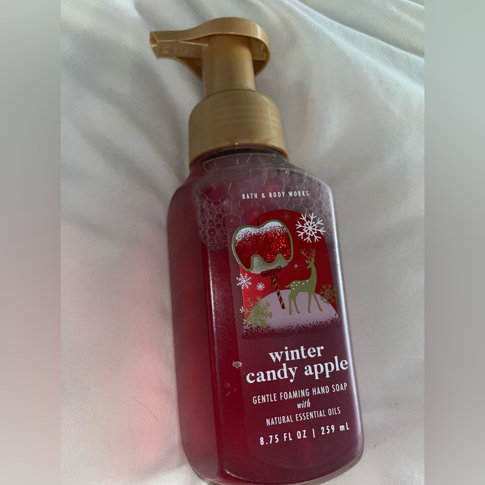 Bath and body works winter candy apple hand soap